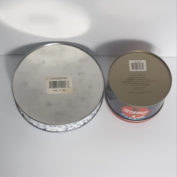 2 Coca-Cola Polar Bear round tins - Picture 6 of 6